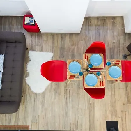 Miniloft Rosso · Mini-loft Centro. Wifi&aria Condizionata